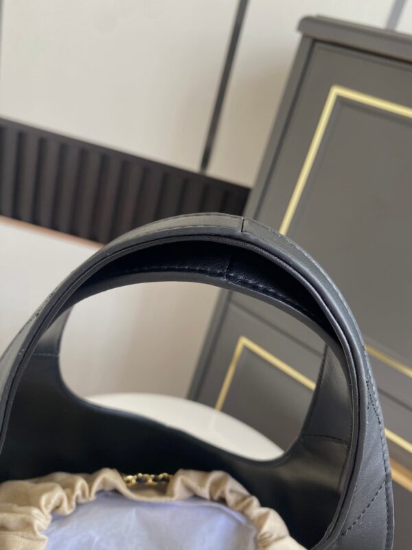 img_2d28104e_20260427_i1777266535684_5143_0_5_jpg CHANEL 26S QUILTED HOBO LARGE BAG 35 IN BLACK CALFSKIN GOLD HARDWARE