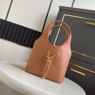 CHANEL 26S QUILTED HOBO BAG 27 IN CARAMEL BROWN CALFSKIN GOLD HARDWARE