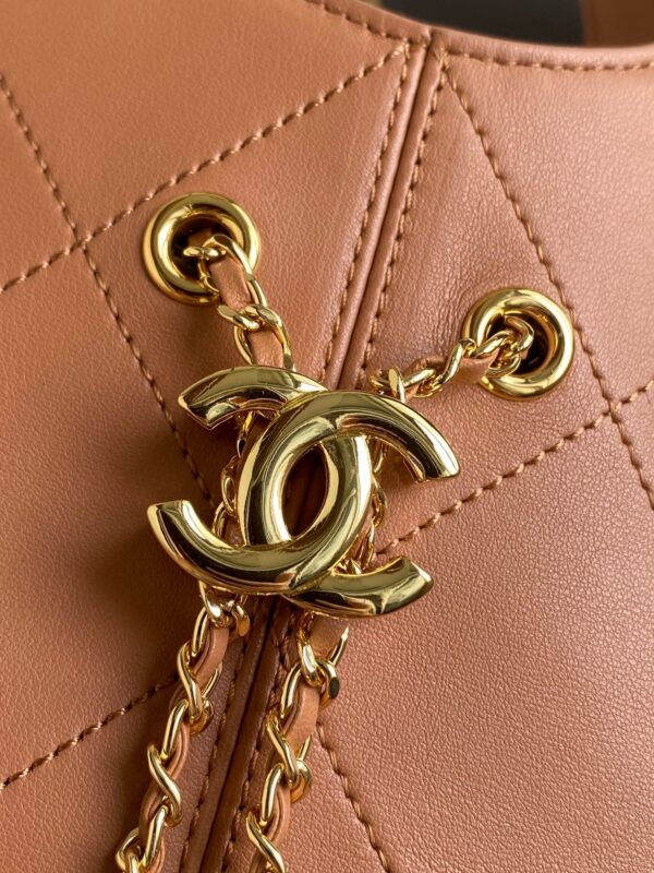 CHANEL 26S QUILTED HOBO BAG 27 IN CARAMEL BROWN CALFSKIN GOLD HARDWARE