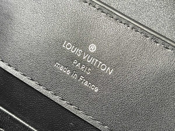 CAPUCINES EAST-WEST 30 IN BLACK SHEEPSKIN CRYSTAL AND SILVER HARDWARE
