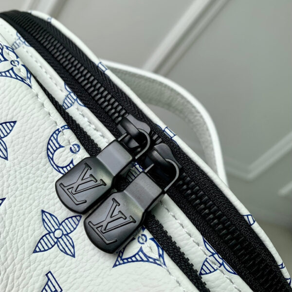 img_4828b284_20240529_i1716977226_2802_0_jpg RUSH BUMBAG 30 IN WHITE MONOGRAM SHADOW CALFSKIN