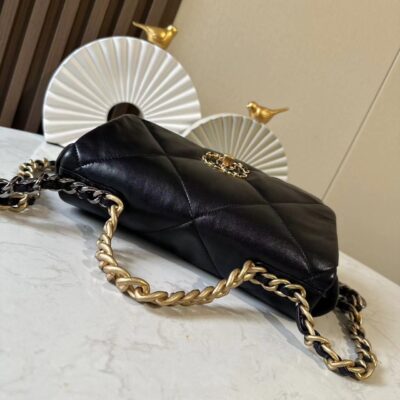 img_65f6763f_20250316_i1742112649_4023_5_jpg CHANEL 26S FLAP BAG 26 IN BLACK LAMBSKIN