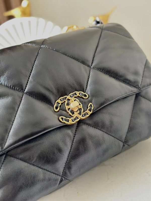 img_65f6763f_20250316_i1742112676_1463_3_jpg CHANEL 26S FLAP BAG 32 IN BLACK LAMBSKIN