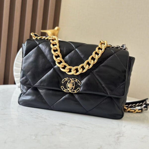img_65f6763f_20250316_i1742112676_9312_4_jpg CHANEL 26S FLAP BAG 32 IN BLACK LAMBSKIN