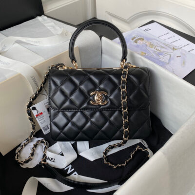 CC SMALL 20 FLAP BAG IN BLACK CALFSKIN WITH CHAIN