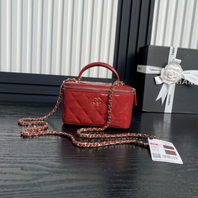 img_70762a6f_20241009_i1728476650_5226_5_jpg CHANEL 25S VANITY CASE 17 IN DARK RED PATENT CALFSKIN GOLD HARDWARE