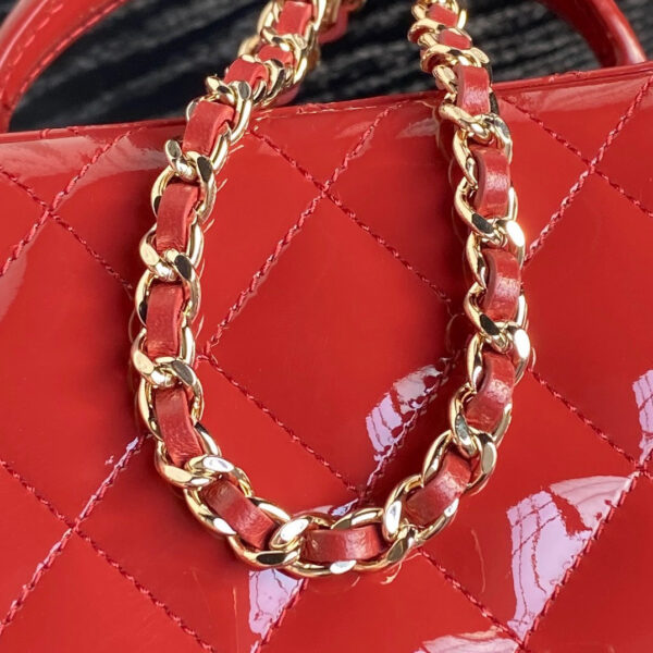 img_70762a6f_20241009_i1728476719_5009_0_jpg CHANEL 25S VANITY CASE 17 IN DARK RED PATENT CALFSKIN GOLD HARDWARE