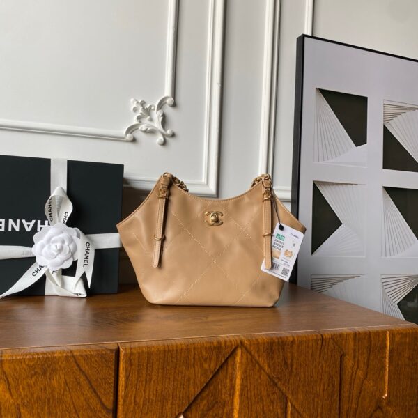 img_70762a6f_20251202_i1764628065248_8287_0_0_jpg CHANEL 25S TOTE BAG 28 IN LIGHT BROWN CALFSKIN WITH GOLD HARDWARE
