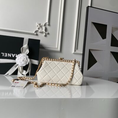 CHANEL 26S CROSSBODY BAG 20 IN WHITE LAMBSKIN