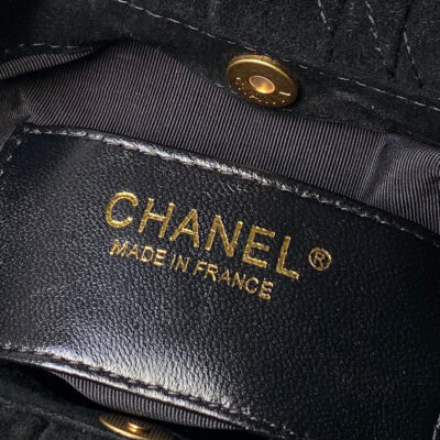 img_70762a6f_20260107_i1767765125209_7477_0_8_jpg CHANEL 26S HAND BAG 24 IN BLACK SUEDE