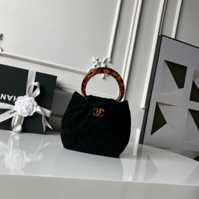 img_70762a6f_20260107_i1767765125741_8471_0_0_jpg CHANEL 26S HAND BAG 24 IN BLACK SUEDE