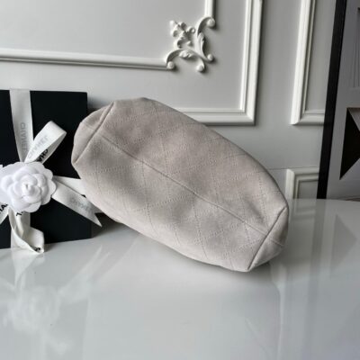 img_70762a6f_20260109_i1767952857296_491_0_4_jpg CHANEL 26S HAND BAG 32 IN LIGHT GREY BEIGE SUEDE