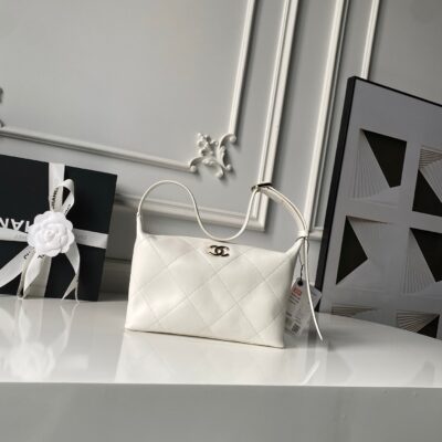 img_70762a6f_20260406_i1775411733207_6264_0_0_jpg CHANEL 26S HOBO BAG 23 IN WHITE LAMBSKIN