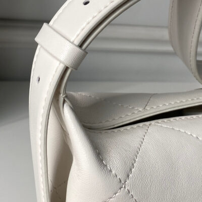 img_70762a6f_20260406_i1775411932638_275_0_8_jpg CHANEL 26S HOBO BAG 23 IN WHITE LAMBSKIN