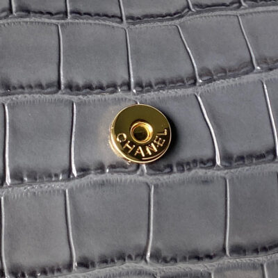 CHANEL 26S BARREL CLUTCH WITH CHAIN 23 IN DARK GREY CROCODILE-EMBOSSED CALFSKIN GOLD HARDWARE