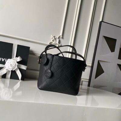 img_70762a6f_20260627_i1782507798578_757_0_0_jpg CHANEL 26S BUCKET SHOULDER BAG 27 IN BLACK LAMBSKIN GOLD HARDWARE