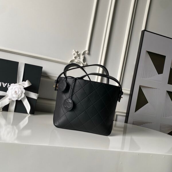 img_70762a6f_20260627_i1782507798578_757_0_0_jpg CHANEL 26S BUCKET SHOULDER BAG 27 IN BLACK LAMBSKIN GOLD HARDWARE
