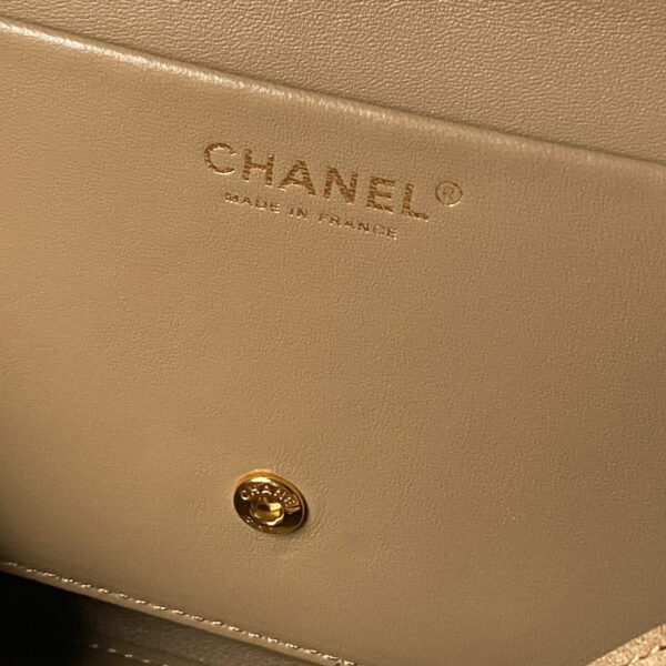 img_70762a6f_20260708_i1783444968479_7070_0_7_jpg CHANEL 26S MAXI FLAP BAG 32 IN DARK BEIGE SUEDE AND CALFSKIN GOLD HARDWARE
