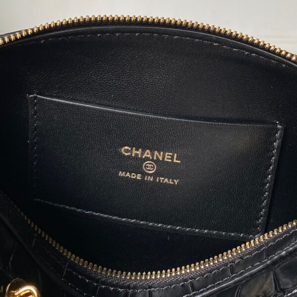 CHANEL 26S MINI TIMELESS CLASSIC BARREL BAG 19 IN BLACK CROCODILE-EMBOSSED PATENT CALFSKIN GOLD HARDWARE