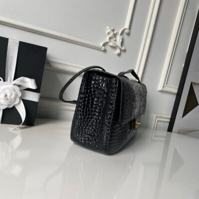 img_70762a6f_20260714_i1783961709018_688_0_2_jpg CHANEL 26S CC LOGO SHOULDER BAG 32 IN BLACK CROCODILE-EMBOSSED CALFSKIN GOLD HARDWARE