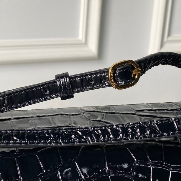 img_70762a6f_20260714_i1783961709557_4831_0_5_jpg CHANEL 26S CC LOGO SHOULDER BAG 32 IN BLACK CROCODILE-EMBOSSED CALFSKIN GOLD HARDWARE