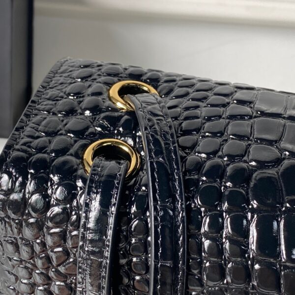img_70762a6f_20260714_i1783961709558_9377_0_4_jpg CHANEL 26S CC LOGO SHOULDER BAG 32 IN BLACK CROCODILE-EMBOSSED CALFSKIN GOLD HARDWARE