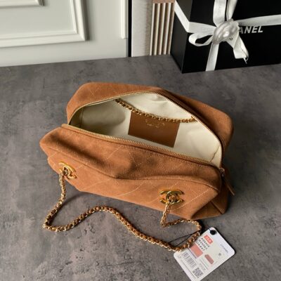 CHANEL 26S CHAIN CLUTCH BAG 32 IN CARAMEL BROWN QUILTED SUEDE GOLD HARDWARE