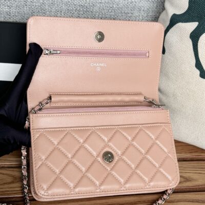 CC WOC ENTRUPY 19 BAG IN LIGHT PINK CALFSKIN
