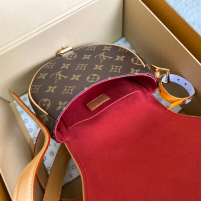 SADDLE BAG 18 IN BROWN MONOGRAM CANVAS AND LEATHER TRIM