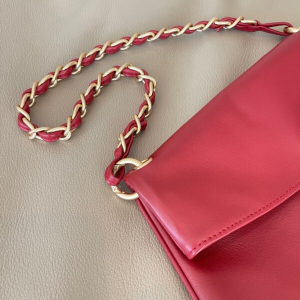 img_834e1079_20240630_a1719719432114_3421_jpg CHANEL 26S SHOULDER BAG 23 IN RED LAMBSKIN GOLD HARDWARE WITH PEARL