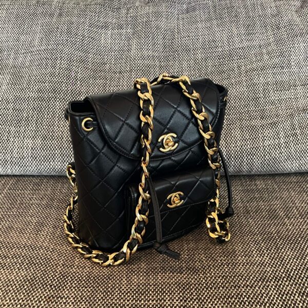 CHANEL 26S BACKPACK WITH FRONT POCKET 21 IN BLACK QUILTED LAMBSKIN GOLD HARDWARE