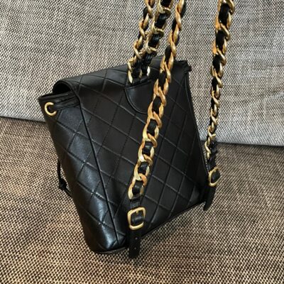 CHANEL 26S BACKPACK WITH FRONT POCKET 21 IN BLACK QUILTED LAMBSKIN GOLD HARDWARE
