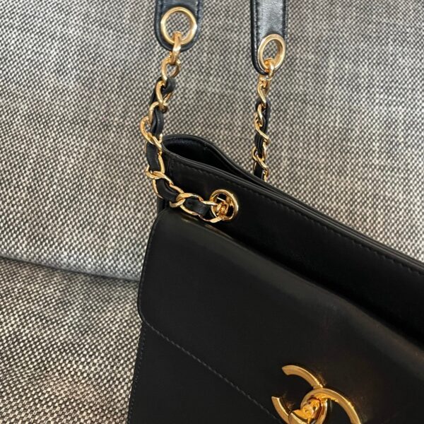 img_834e1079_20241003_a1727938694945_3465_jpg CHANEL 26S FLAP SHOULDER BAG 26 IN BLACK LAMBSKIN GOLD HARDWARE