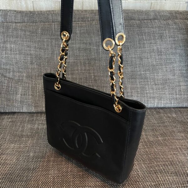 img_834e1079_20241003_a1727938695936_6114_jpg CHANEL 26S FLAP SHOULDER BAG 26 IN BLACK LAMBSKIN GOLD HARDWARE