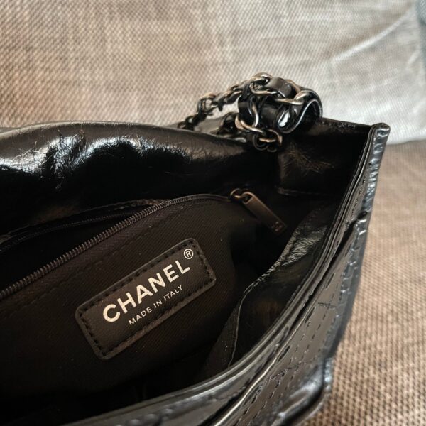 img_834e1079_20241130_a1732943090437_8417_jpg CHANEL 26S CLASSIC FLAP BAG 26 IN BLACK AGED CRINKLED CALFSKIN DARK SILVER HARDWARE