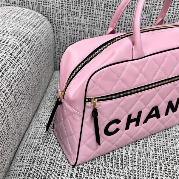 img_834e1079_20260706_a1783274018092_1612_jpg CHANEL 26S BOWLING BAG LARGE 46 IN LIGHT PINK AND BLACK CALFSKIN GOLD HARDWARE