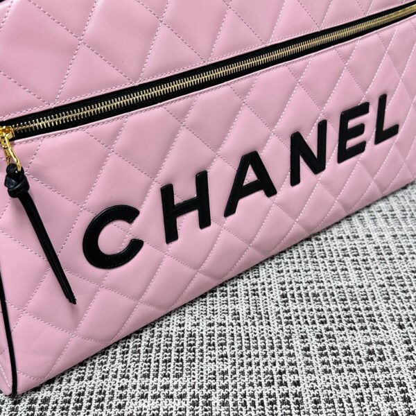 img_834e1079_20260706_a1783274018150_1428_jpg CHANEL 26S BOWLING BAG LARGE 46 IN LIGHT PINK AND BLACK CALFSKIN GOLD HARDWARE