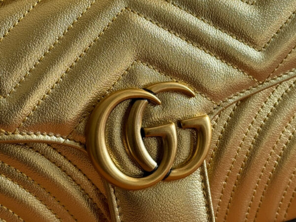 MARMONT MEDIUM SHOUDER BAG 26 IN YELLOW GLOSSY CALFSKIN
