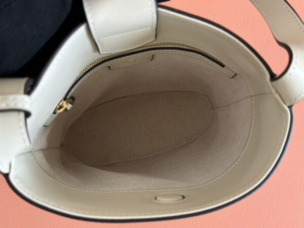 73 SMALL BUCKET BAG 20 IN OFF WHITE SMOOTH CALFSKIN