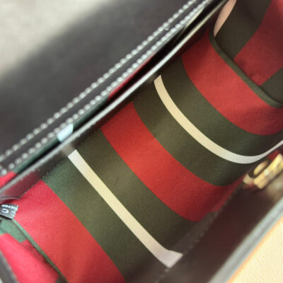 img_89648692_20250602_i1748855363_1049_3_jpg GUCCI 26S PADLOCK TOP HANDLE BAG 25 IN DARK BEIGE AND BLACK CALFSKIN