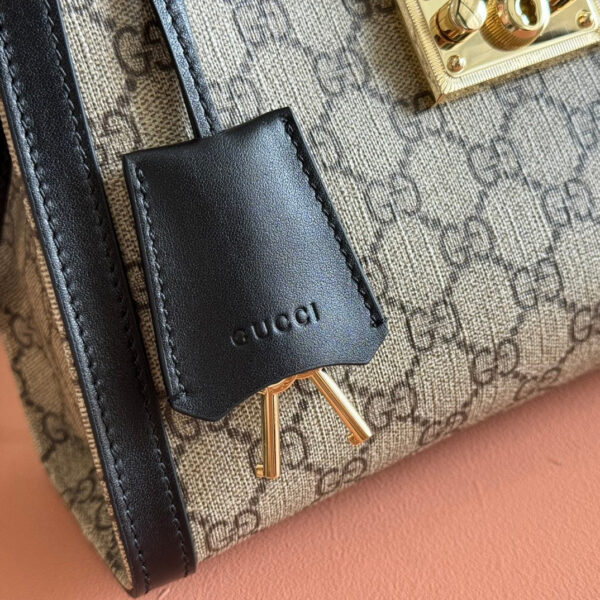 img_89648692_20250602_i1748855363_3722_6_jpg GUCCI 26S PADLOCK TOP HANDLE BAG 25 IN DARK BEIGE AND BLACK CALFSKIN