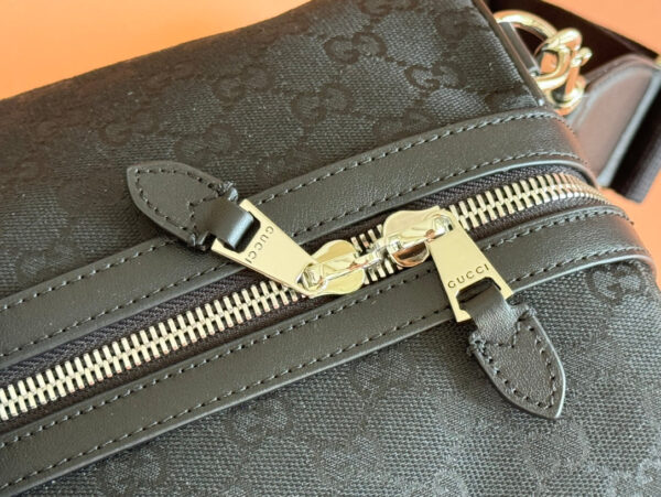 GUCCI 26S DUFFEL BAG 52 IN BLACK CANVAS