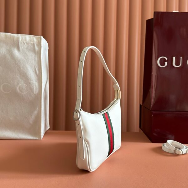 img_89648692_20251212_i1765534167374_2892_0_2_jpg GUCCI 26S LUNETTA SHOULDER BAG 22 IN WHITE CALFSKIN