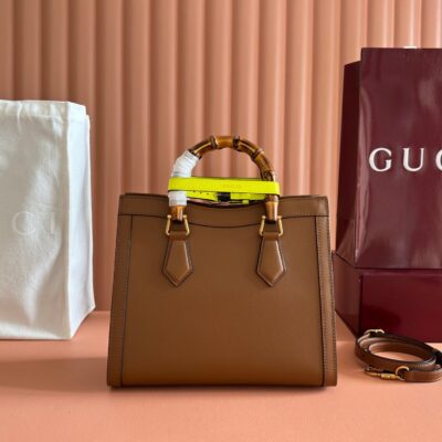 img_89648692_20251220_i1766219370391_4090_0_1_jpg GUCCI 26S DIANA TOTE BAG 27 IN BROWN CALFSKIN