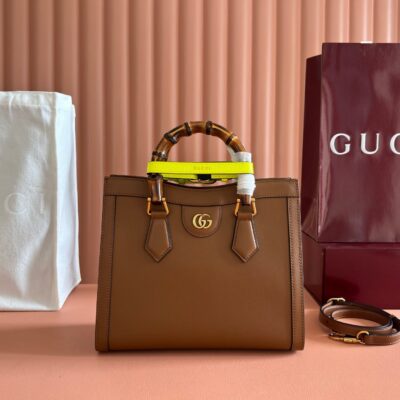 img_89648692_20251220_i1766219374853_612_0_0_jpg GUCCI 26S DIANA TOTE BAG 27 IN BROWN CALFSKIN