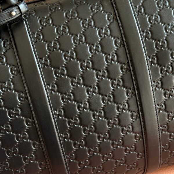 img_89648692_20251228_i1766915580725_7065_0_4_jpg GUCCI 26S EMBLEM DUFFLE BAG 45 IN BLACK EMBOSSED CALFSKIN