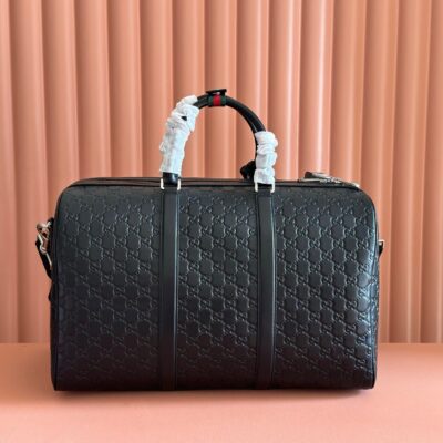 img_89648692_20251228_i1766915580726_3662_0_1_jpg GUCCI 26S EMBLEM DUFFLE BAG 45 IN BLACK EMBOSSED CALFSKIN