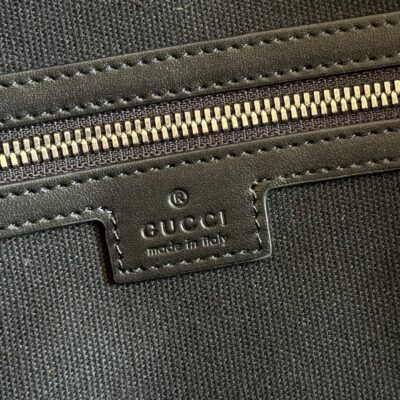 img_89648692_20251228_i1766915580726_4057_0_7_jpg GUCCI 26S EMBLEM DUFFLE BAG 45 IN BLACK EMBOSSED CALFSKIN
