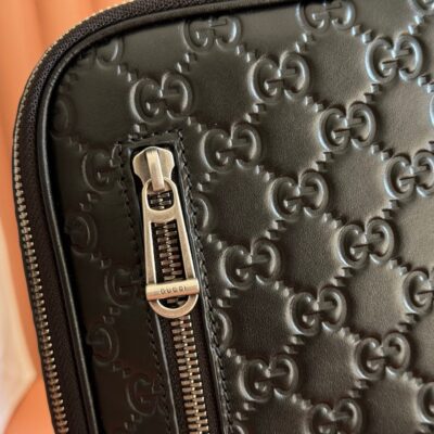 GUCCI 26S CROSSBODY BAG 28 IN BLACK EMBOSSED CALFSKIN