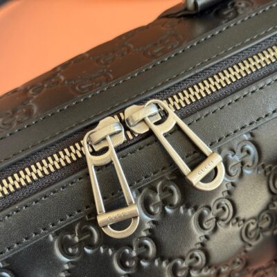 img_89648692_20260103_i1767433366867_7750_0_5_jpg GUCCI 26S EMBLEM DUFFLE BAG 25 IN BLACK EMBOSSED CALFSKIN
